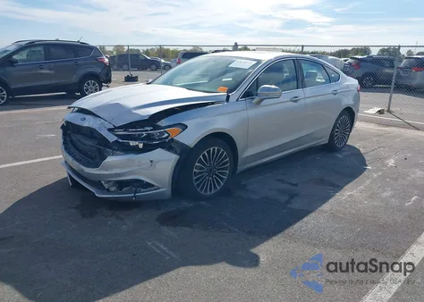 2018 Ford Fusion Titanium z USA, uszkodzony, nr VIN 3FA6P0D9XJR212281